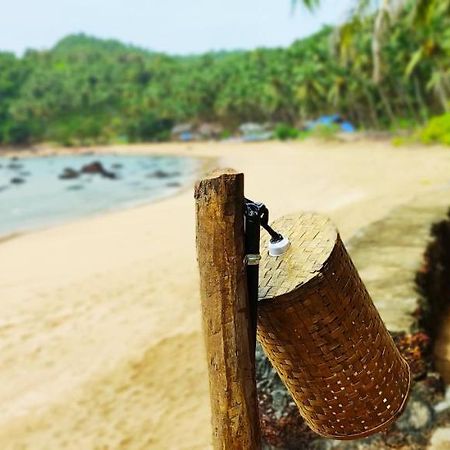 Sea Front Cottages Little Khola Cola 외부 사진